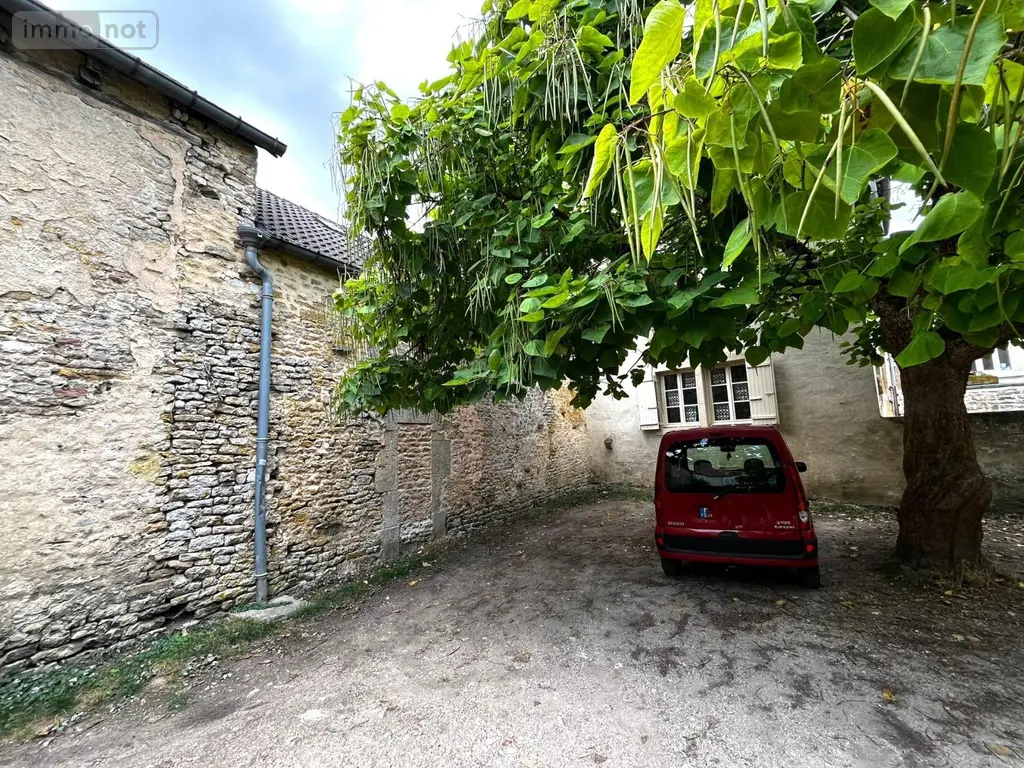 Garage et parking a vendre Langres 52200 Haute-Marne 52 74 m2 74800 euros SGML116637 004