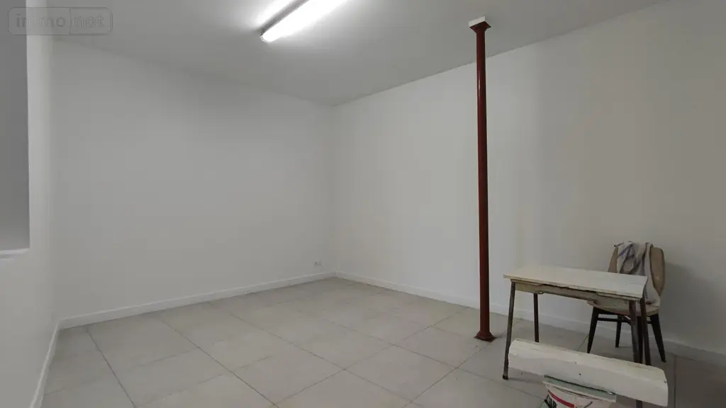 Location fonds et murs commerciaux Saint-André-de-l'Eure 27220 Eure 27 66 m2 2 pièces 996 euros 1018361 003