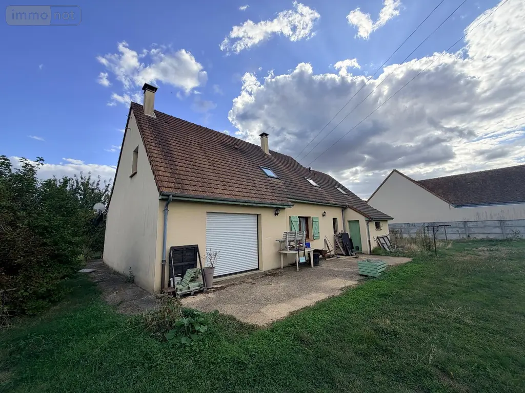 Maison a vendre Yvré-l'Évêque 72530 Sarthe 72 145 m2 5 pièces 325500 euros LMY/MOU 002