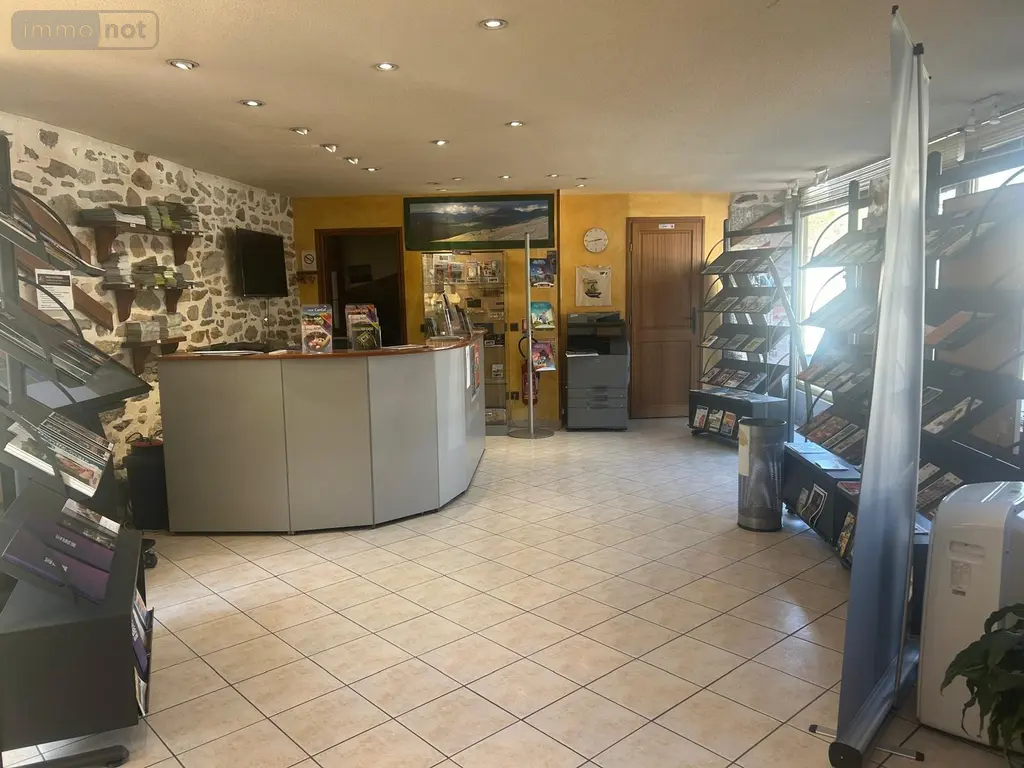 Immeuble de rapport a vendre Chaudes-Aigues 15110 Cantal 15 110 m2 7 pièces 243800 euros 1003123 002