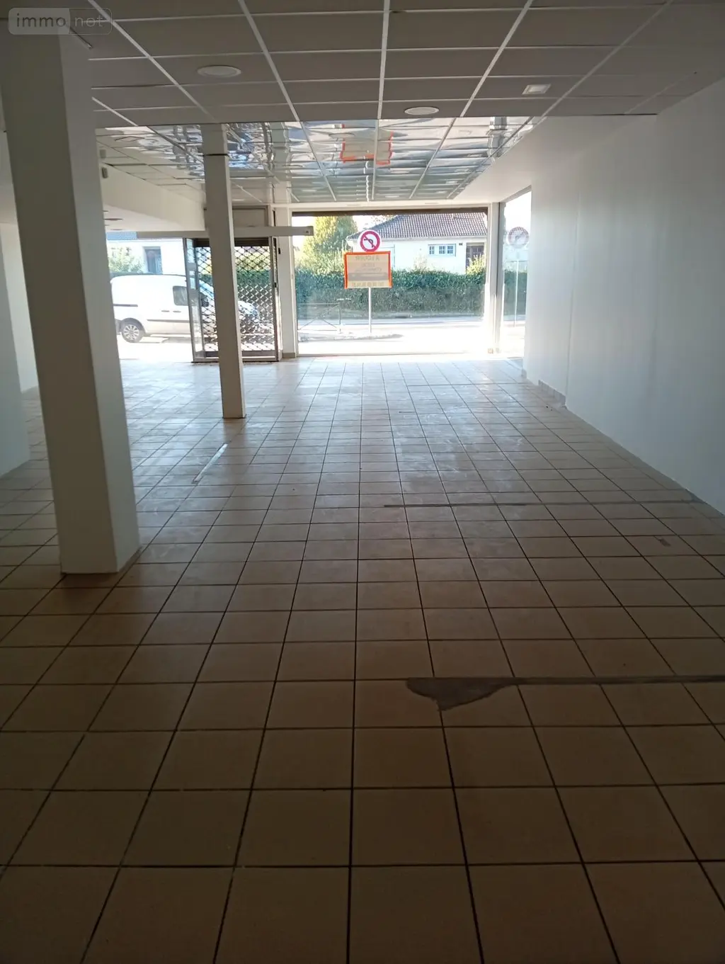 Location fonds et murs commerciaux Saint-Ouen-de-Thouberville 27310 Eure 27 145 m2 2 pièces 1200 euros LOC 115045 003