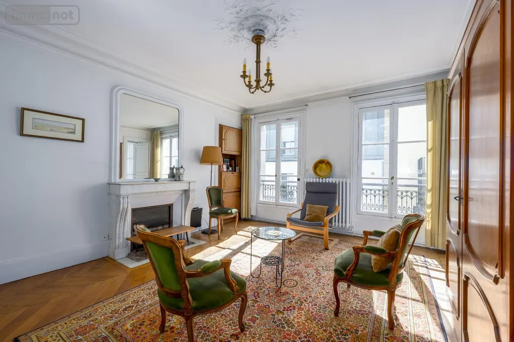 Appartement a vendre Paris 8e Arrondissement 75008 Paris 75 93 m2 3 pièces 987920 euros 3 PIECES + SERVICE  BD BATIGNOLLES  004