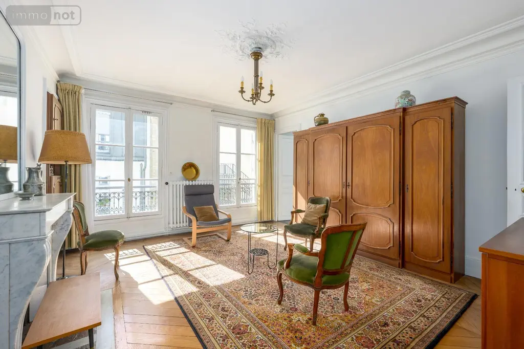 Appartement a vendre Paris 8e Arrondissement 75008 Paris 75 93 m2 3 pièces 987920 euros 3 PIECES + SERVICE  BD BATIGNOLLES  005