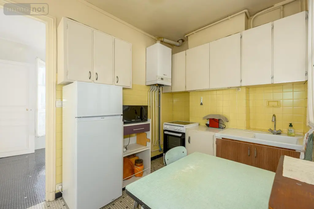 Appartement a vendre Paris 8e Arrondissement 75008 Paris 75 93 m2 3 pièces 987920 euros 3 PIECES + SERVICE  BD BATIGNOLLES  013