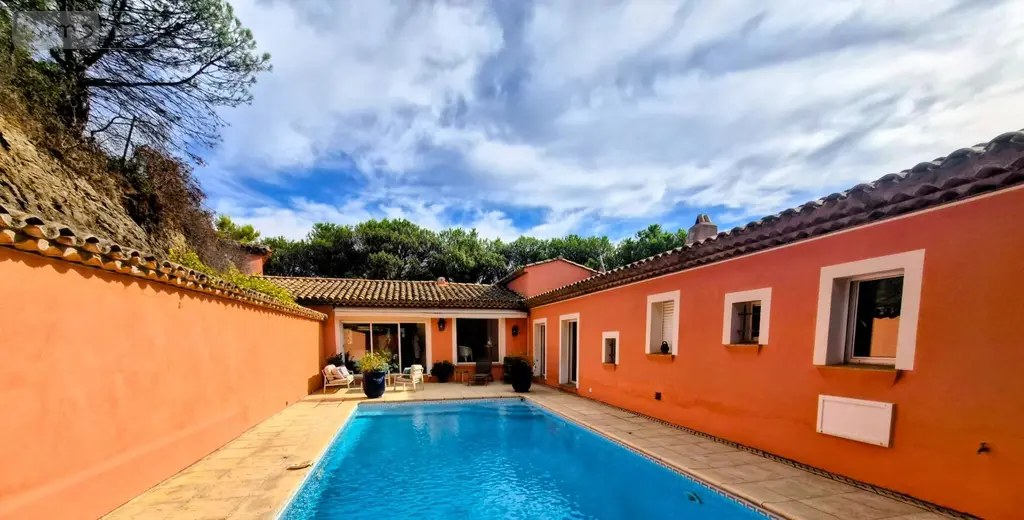 Propriete a vendre Sainte-Maxime 83120 Var 83 295 m2 8 pièces 4500000 euros propritésaintemaxime 009