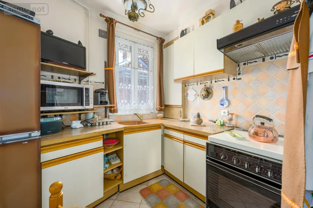 Appartement a vendre Levallois-Perret 92300 Hauts-de-Seine 92 62 m2 3 pièces 531800 euros 3 PIECES LEVALLOIS PARC GUSTAVE EIFFEIL 012
