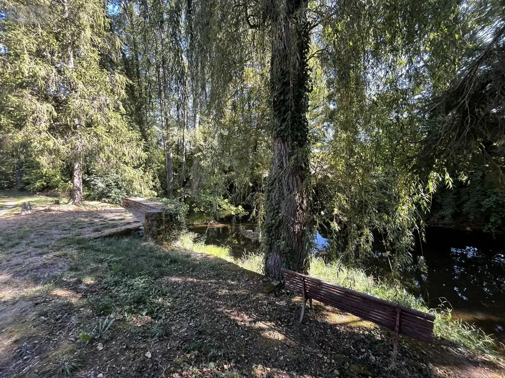 Propriete a vendre Coublanc 52500 Haute-Marne 52 300 m2 11 pièces 254400 euros SGML116706 016