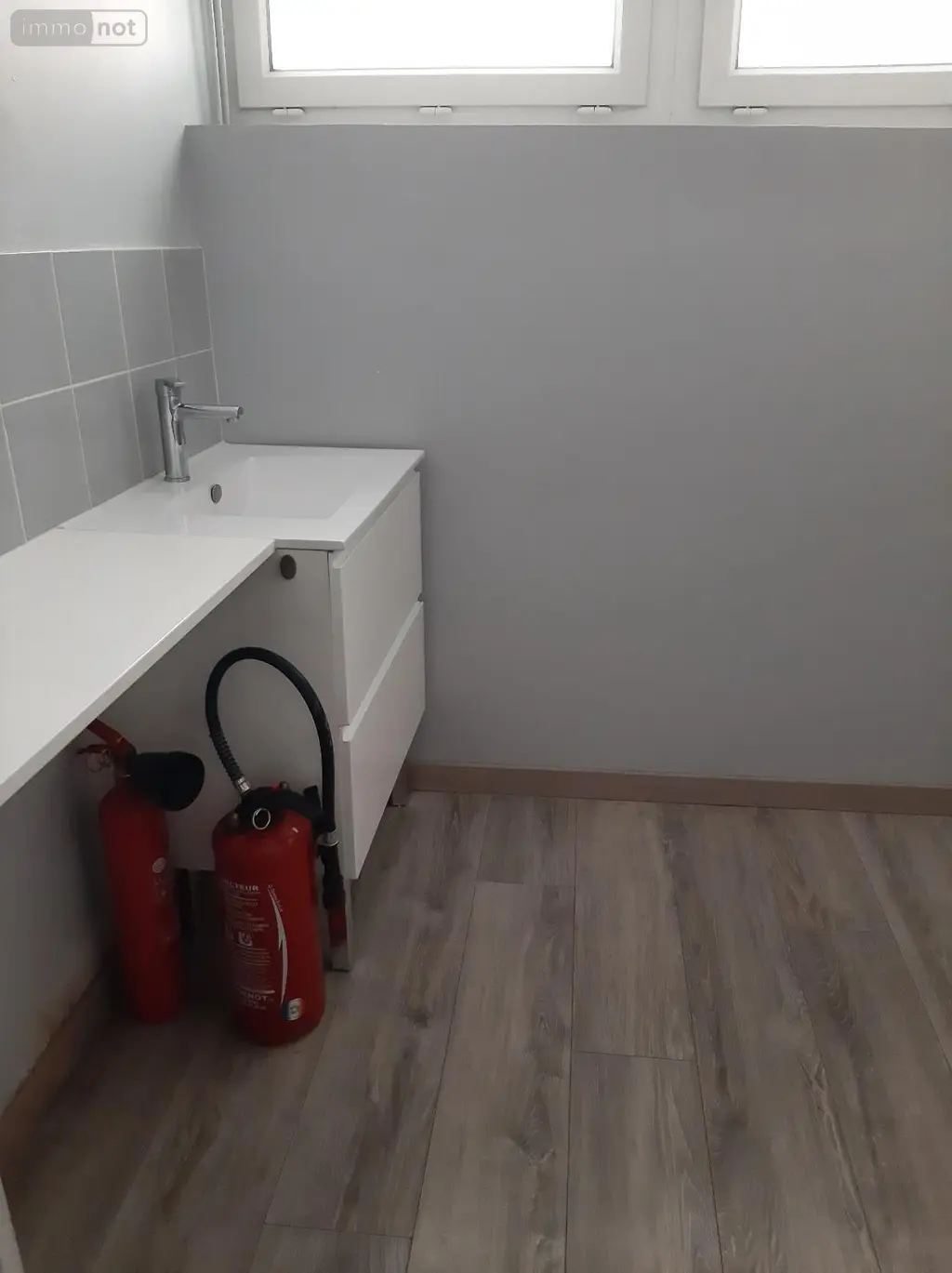 Location fonds et murs commerciaux Pollionnay 69290 Rhône 69 507 euros 250957 005