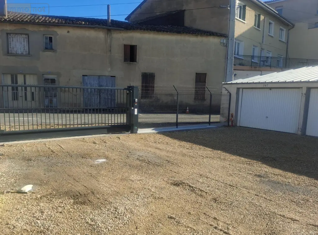 Location garage et parking Crottet 01290 Ain 01 87 euros Garage Crottet 002