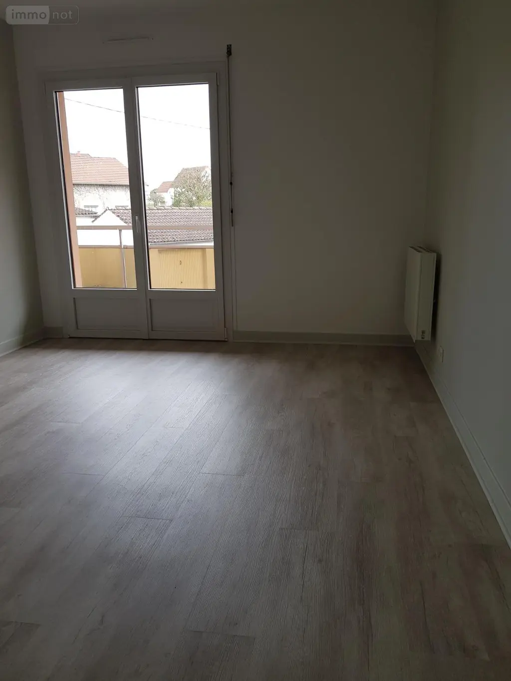 Location appartement Avallon 89200 Yonne 89 54 m2 2 pièces 495 euros APPARTEMENT T2 003