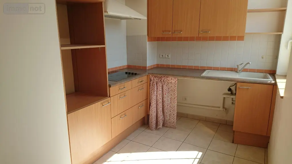 Location appartement Reims 51100 Marne 51 68 m2 4 pièces 1040 euros SYM1D 002