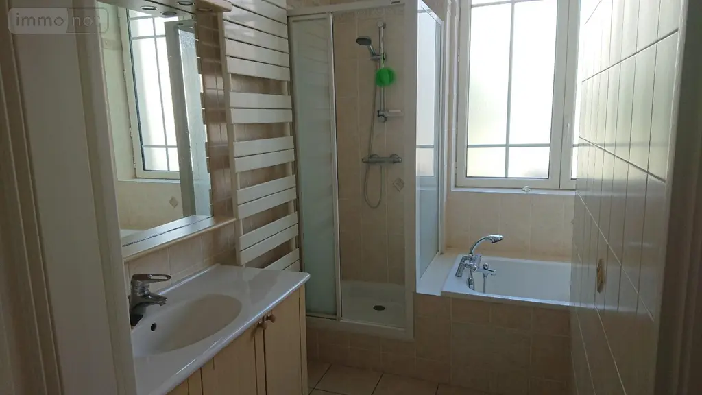 Location appartement Reims 51100 Marne 51 68 m2 4 pièces 1040 euros SYM1D 005