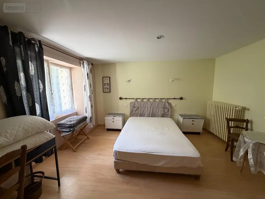 Immeuble de rapport a vendre Gorses 46210 Lot 46 273 m2 12 pièces 199700 euros 26.008 006