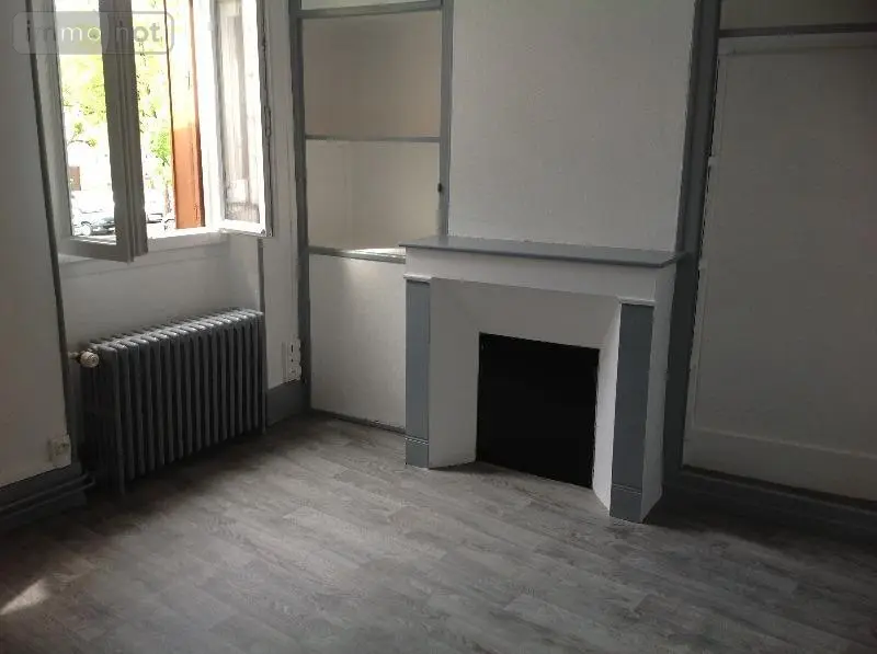 Immeuble de rapport a vendre Saint-Gaultier 36800 Indre 36 112 m2 58300 euros 037/1093 010