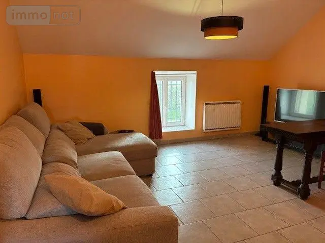 Location appartement Sauvigny-le-Bois 89200 Yonne 89 41 m2 2 pièces 475 euros 89099/140052 007