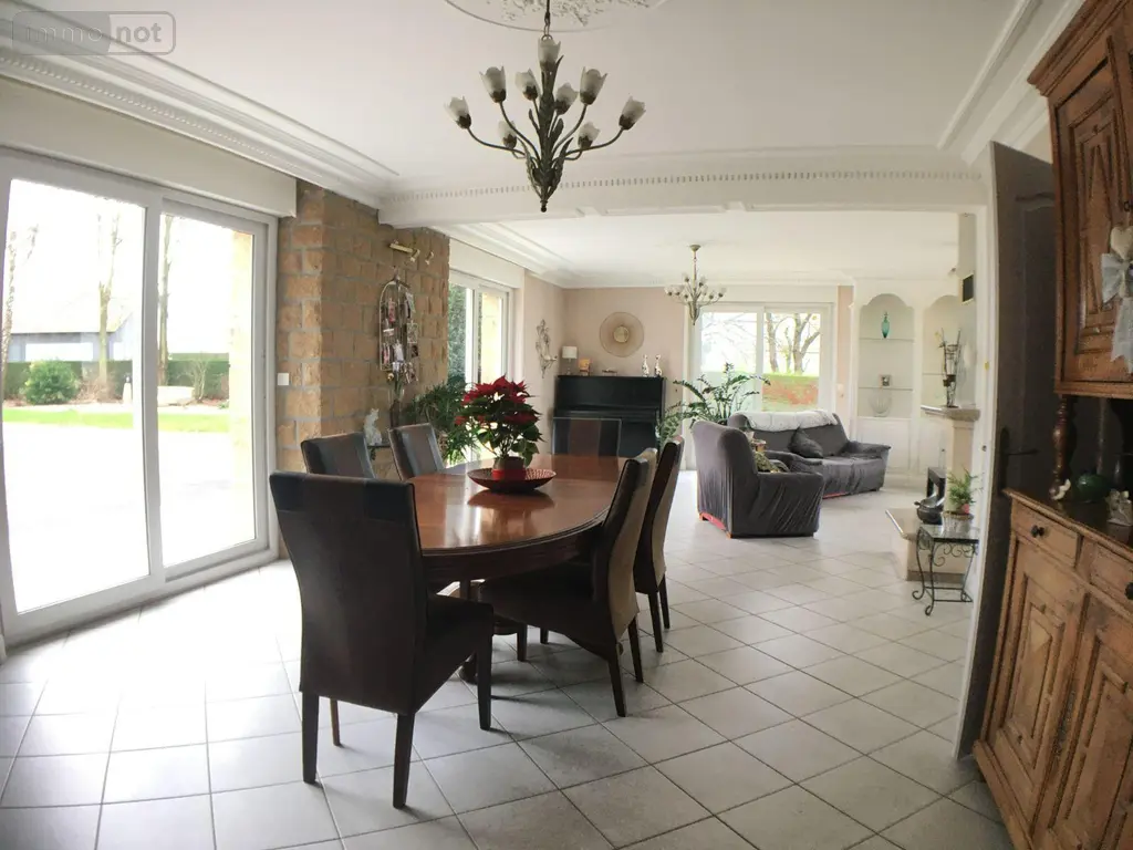Maison a vendre Saint-James 50240 Manche 50 244 m2 8 pièces 349500 euros 398 002