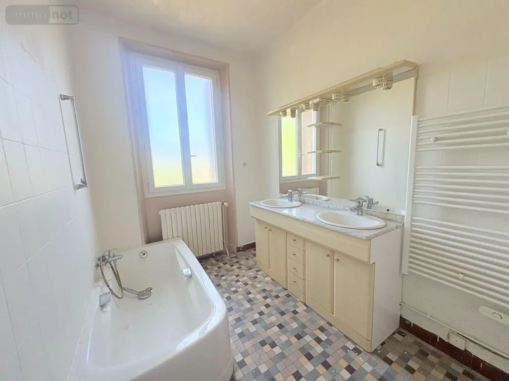 Maison a vendre Saint-Benoît-du-Sault 36170 Indre 36 150 m2 5 pièces 110000 euros 037/1151 008