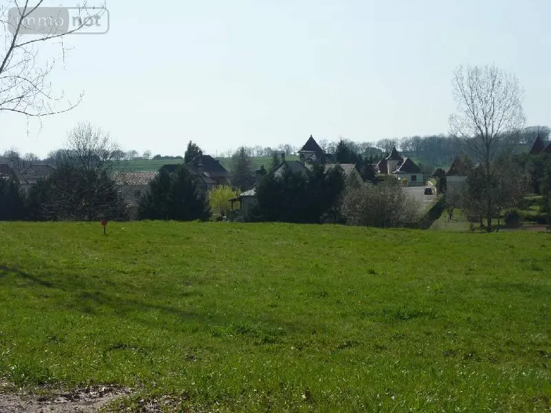 Terrain a batir a vendre Lacapelle-Marival 46120 Lot 46 25 euros M/340 004