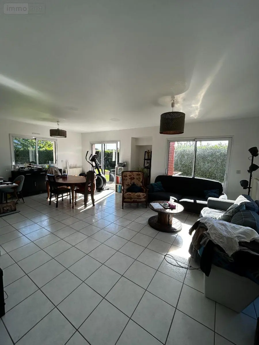 Location maison Franqueville-Saint-Pierre 76520 Seine-Maritime 76 120 m2 6 pièces 1351 euros 014/65 004