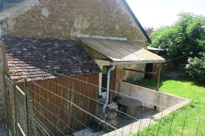 Location maison Montbizot 72380 Sarthe 72 36 m2 2 pièces 375 euros CHAMP 002