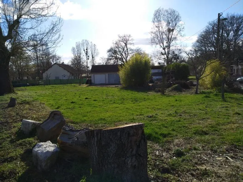 Terrain a batir a vendre Vignoux-sur-Barangeon 18500 Cher 18 1261 m2 48780 euros 142166M 002