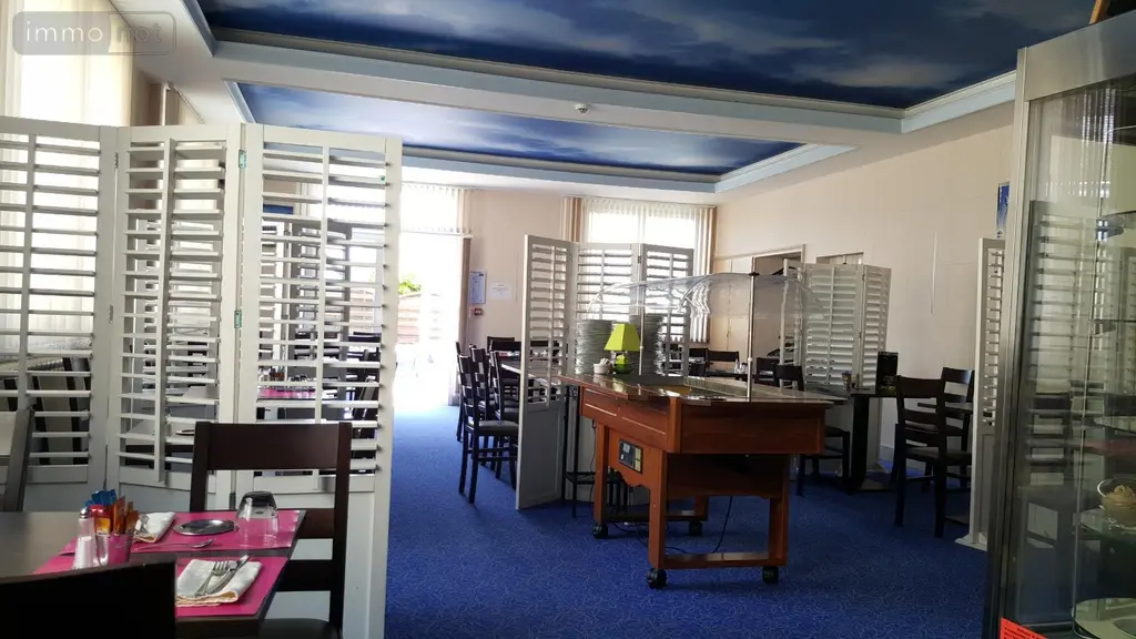 Fonds et murs commerciaux a vendre Villaines-la-Juhel 53700 Mayenne 53 240 m2 14 pièces 167380 euros 2585 005