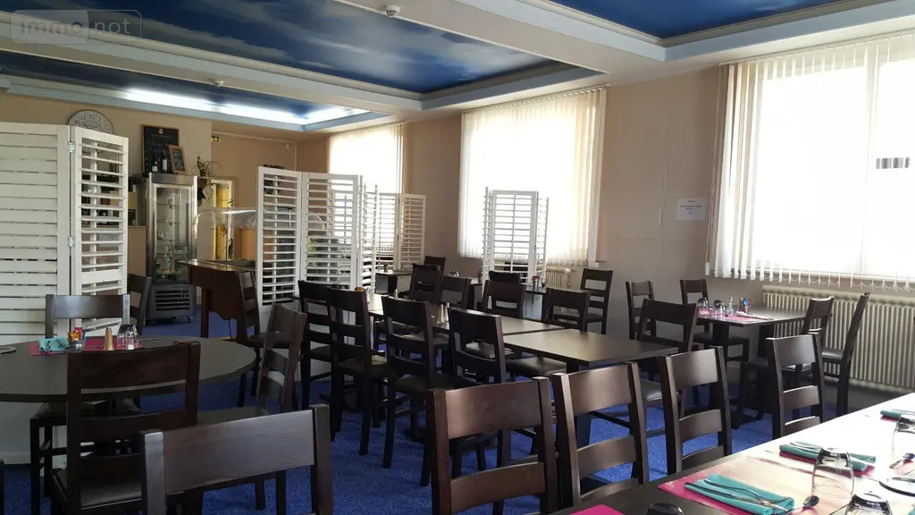 Fonds et murs commerciaux a vendre Villaines-la-Juhel 53700 Mayenne 53 240 m2 14 pièces 167380 euros 2585 004