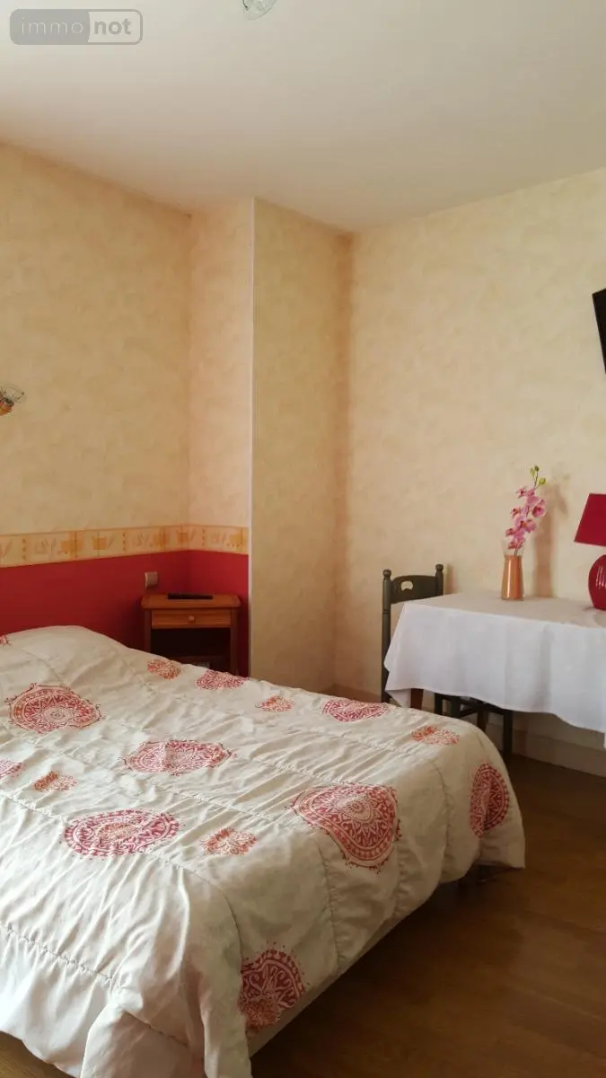 Fonds et murs commerciaux a vendre Villaines-la-Juhel 53700 Mayenne 53 240 m2 14 pièces 167380 euros 2585 012