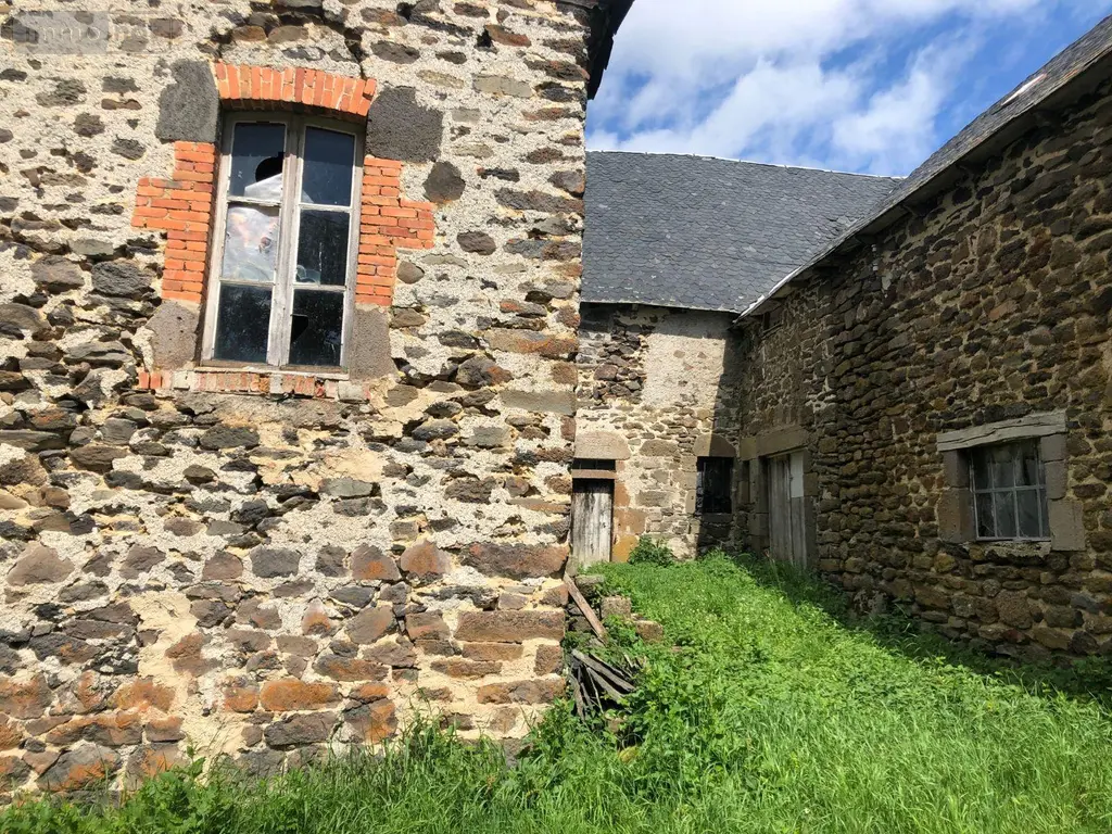 Maison a vendre Peyrusse 15170 Cantal 15 28000 euros MB/1566 014