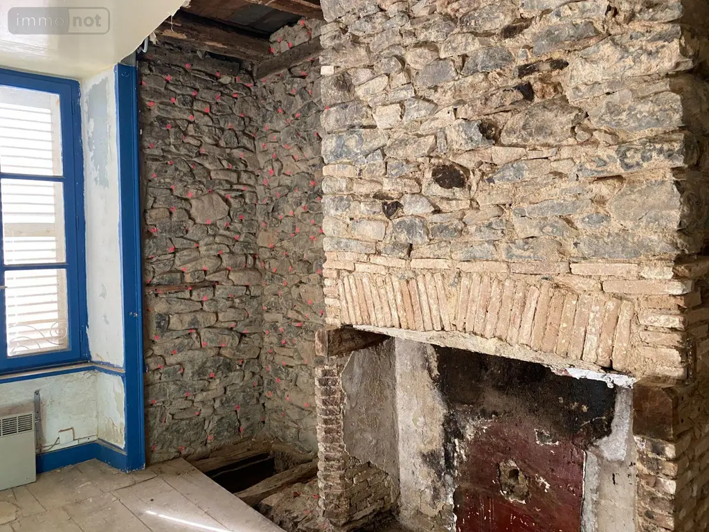 Immeuble de rapport a vendre Mauriac 15200 Cantal 15 8 pièces 100700 euros 15060/864 009