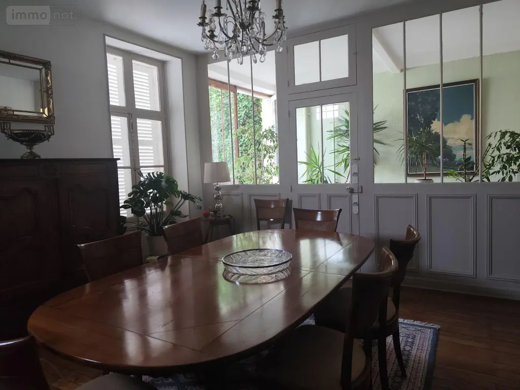 Maison a vendre Saint-Amand-Montrond 18200 Cher 18 207 m2 6 pièces 324400 euros 18022/604 007