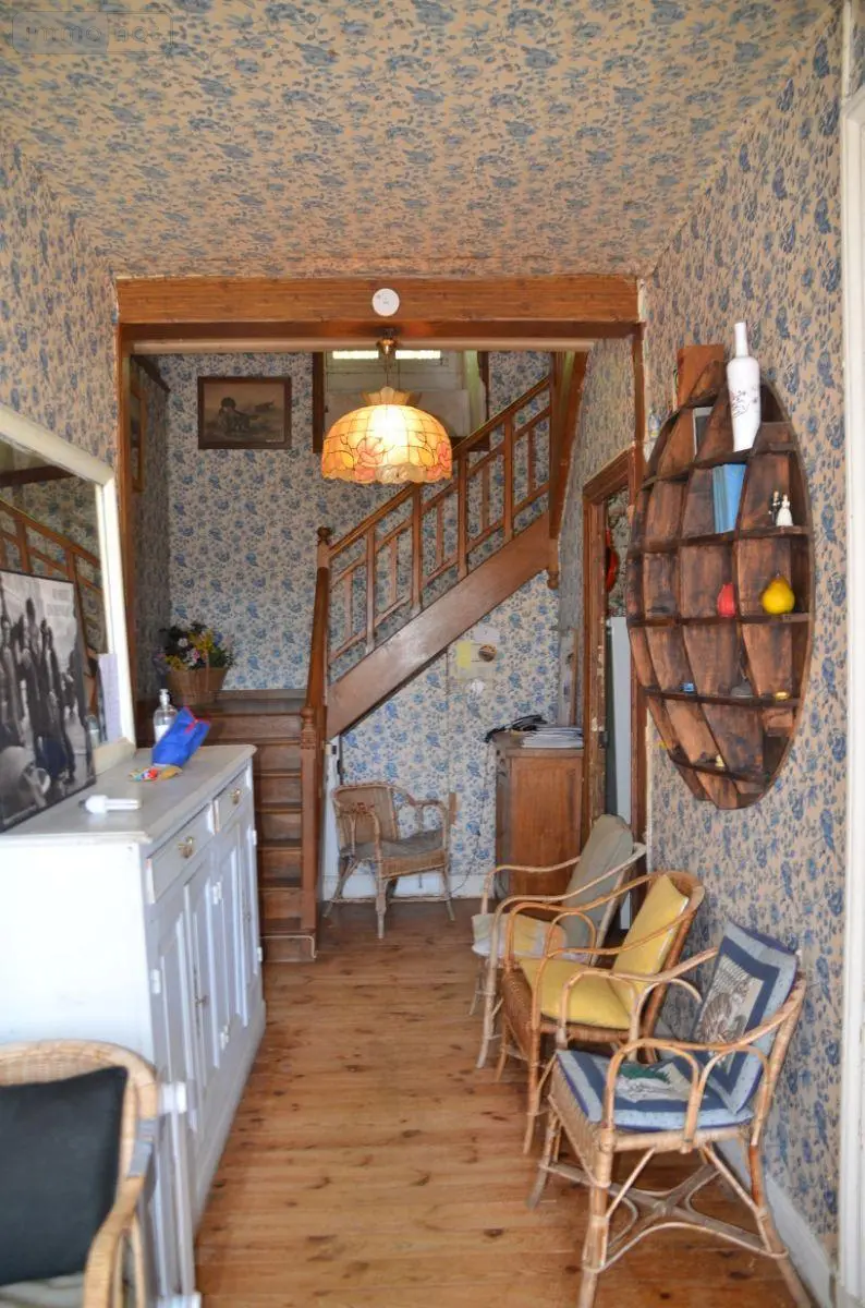Maison a vendre Vèze 15160 Cantal 15 326 m2 249000 euros FG/2574 011