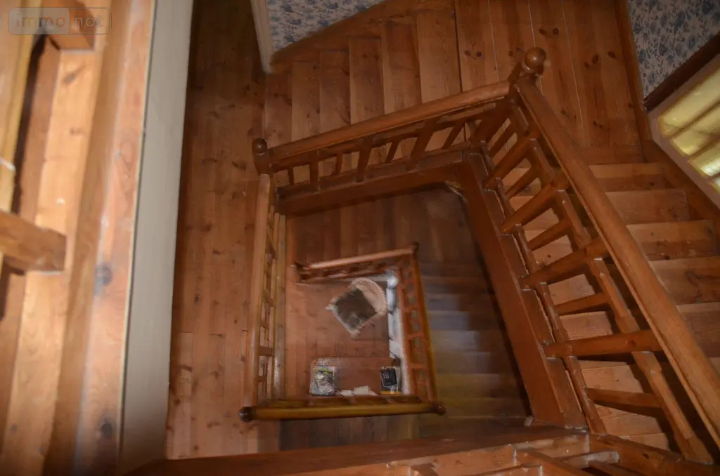 Maison a vendre Vèze 15160 Cantal 15 326 m2 249000 euros FG/2574 015