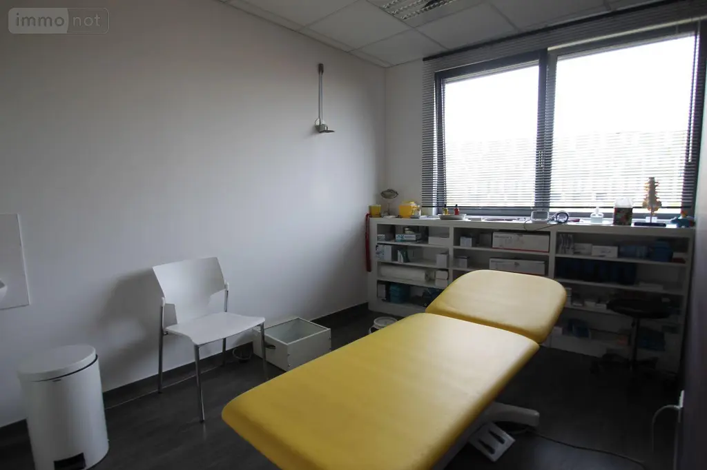 Location fonds et murs commerciaux Chalon-sur-Saône 71100 Saône-et-Loire 71 60 m2 3 pièces 1045 euros 13783/494 006