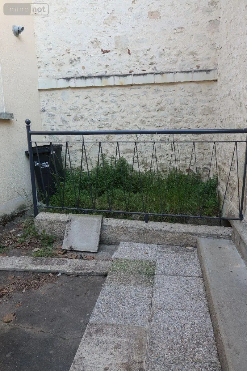 Location maison Châtellerault 86100 Vienne 86 39 m2 2 pièces 425 euros 86024-MA01099 010