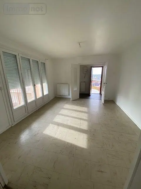 Location appartement Évreux 27000 Eure 27 51 m2 2 pièces 575 euros T2HUC 002