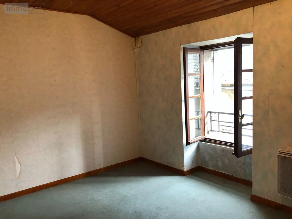 Immeuble de rapport a vendre Lacapelle-Marival 46120 Lot 46 75 m2 3 pièces 49000 euros 46030/IMMR/231 006