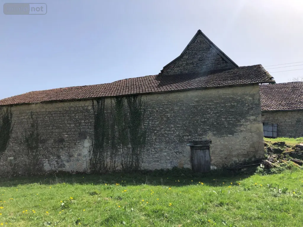 Maison a vendre Assier 46320 Lot 46 215 m2 95400 euros 46030/MAIS/238 012