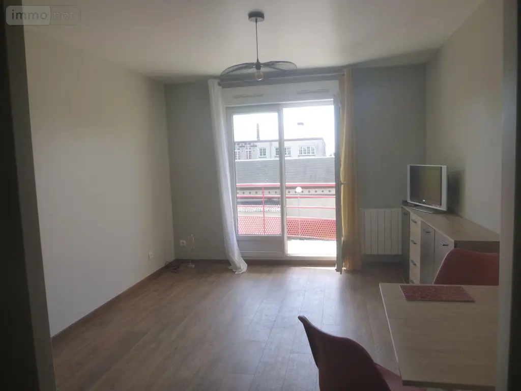Location appartement Yvetot 76190 Seine-Maritime 76 37 m2 3 pièces 651 euros 76106/551 016