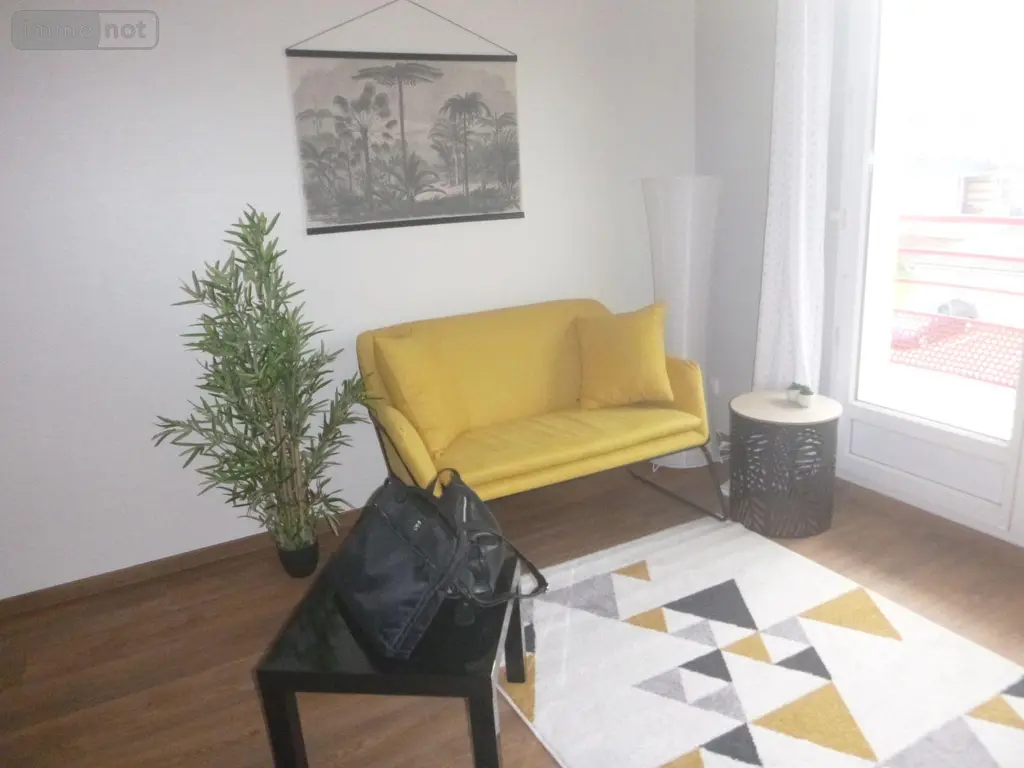 Location appartement Yvetot 76190 Seine-Maritime 76 37 m2 3 pièces 651 euros 76106/551 022