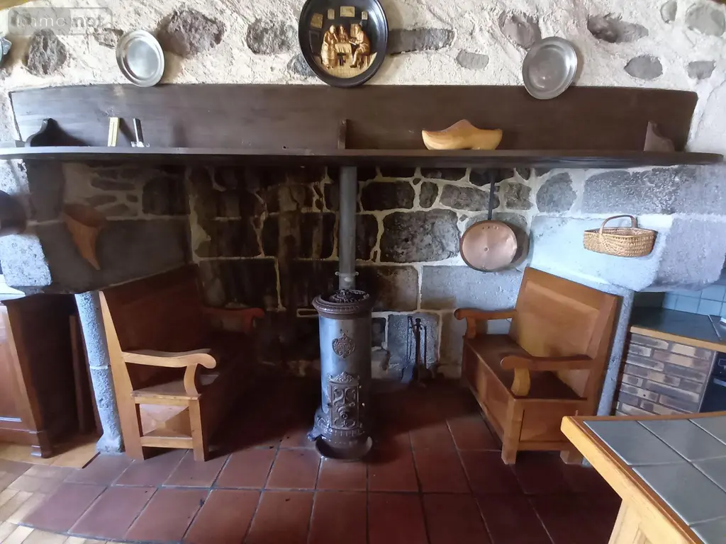 Maison a vendre Saint-Jacques-des-Blats 15800 Cantal 15 62 m2 3 pièces 95750 euros MG/1762 006