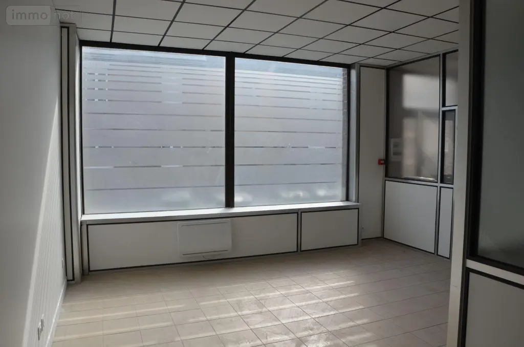 Location fonds et murs commerciaux Armentières 59280 Nord 59 23 m2 1 pièce 508 euros CLOC91 002