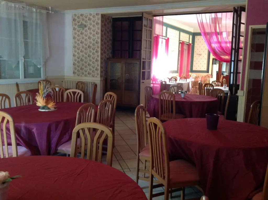 Fonds et murs commerciaux a vendre Saint-Gaultier 36800 Indre 36 116600 euros 037/2042 006
