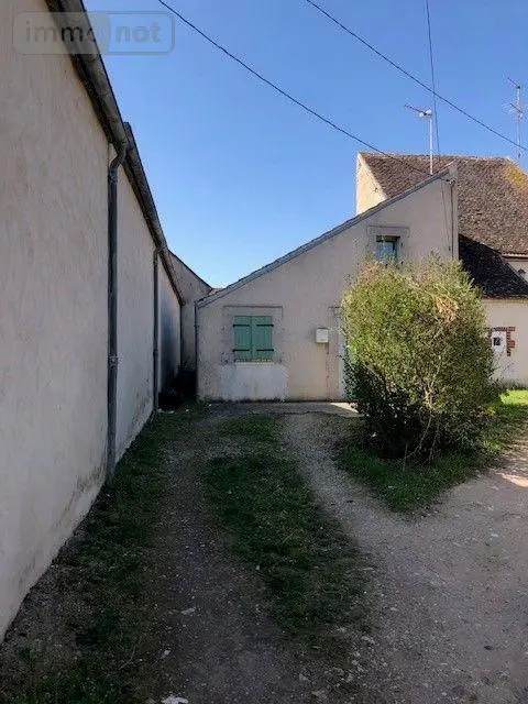 Maison a vendre Saint-Amand-Montrond 18200 Cher 18 36 m2 2 pièces 39900 euros 18022/675 013