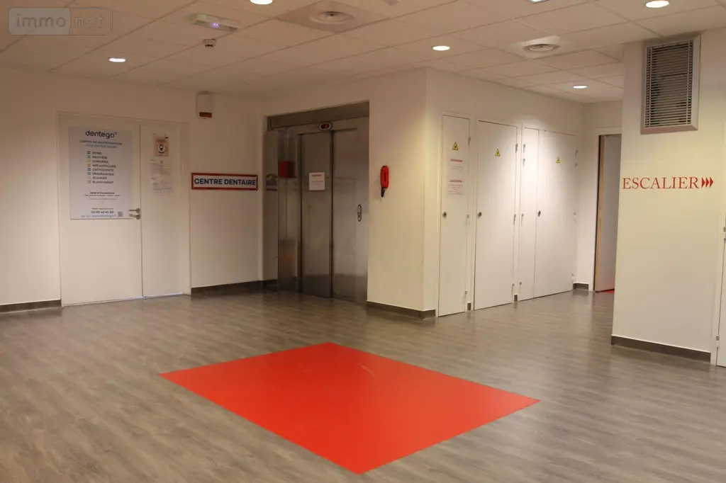 Fonds et murs commerciaux a vendre Chalon-sur-Saône 71100 Saône-et-Loire 71 3 pièces 160000 euros 13783/492 010