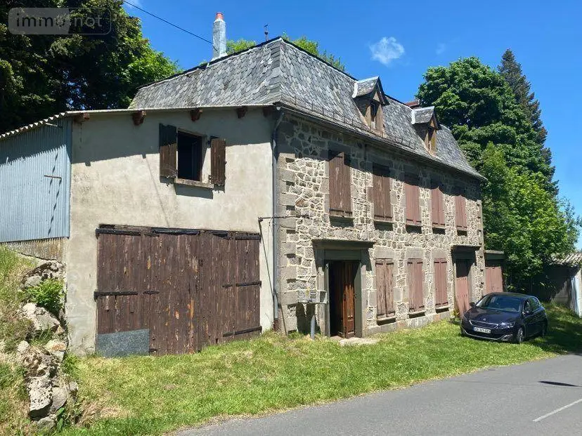 Maison a vendre Lavigerie 15300 Cantal 15 5 pièces 45000 euros MB/1899 003