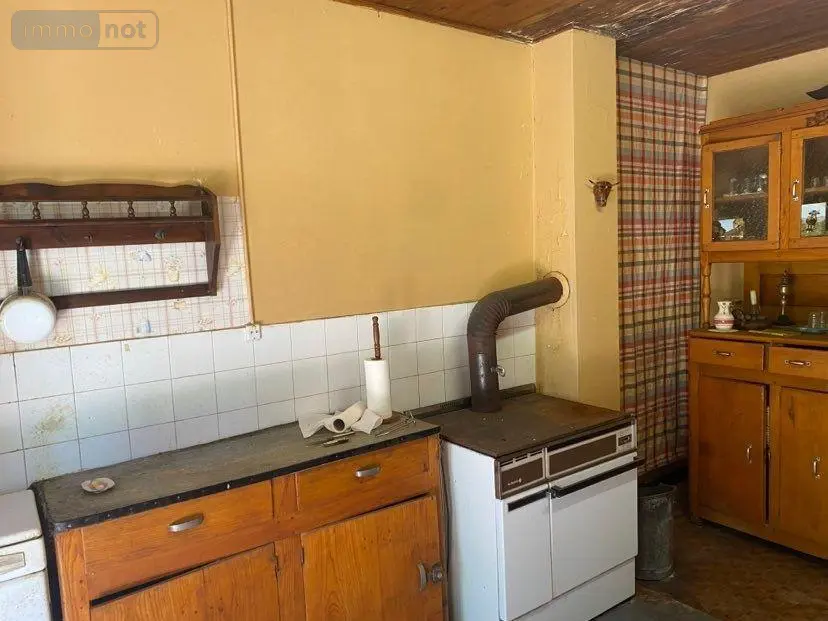 Maison a vendre Lavigerie 15300 Cantal 15 5 pièces 45000 euros MB/1899 005
