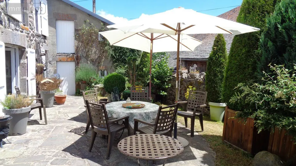 Maison a vendre Laveissenet 15300 Cantal 15 98 m2 3 pièces 190000 euros ES/1918 006