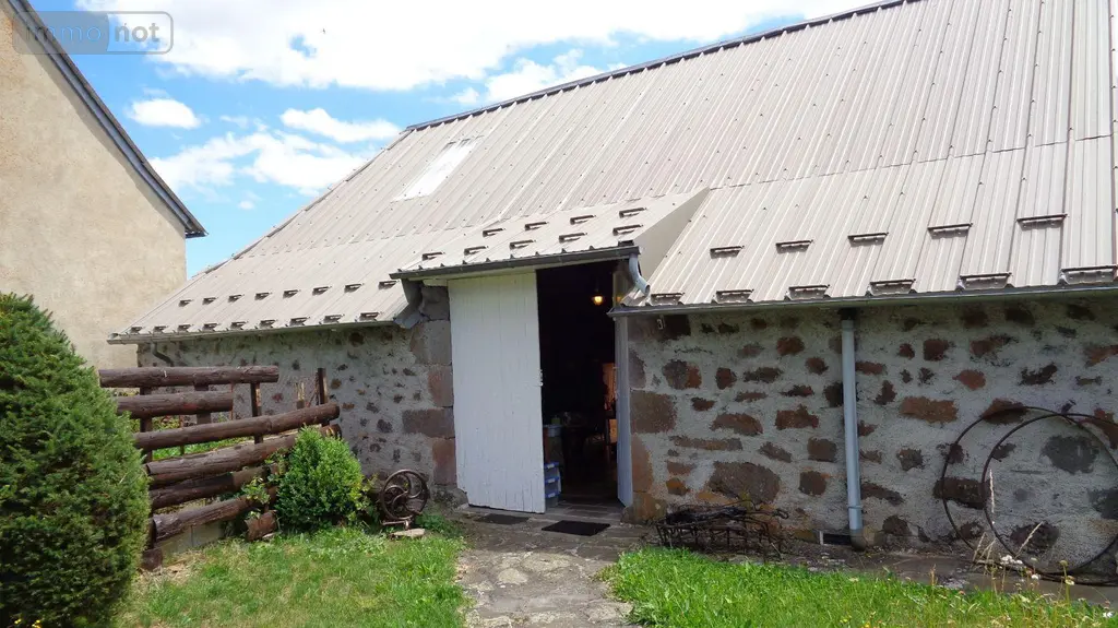 Maison a vendre Laveissenet 15300 Cantal 15 98 m2 3 pièces 190000 euros ES/1918 009