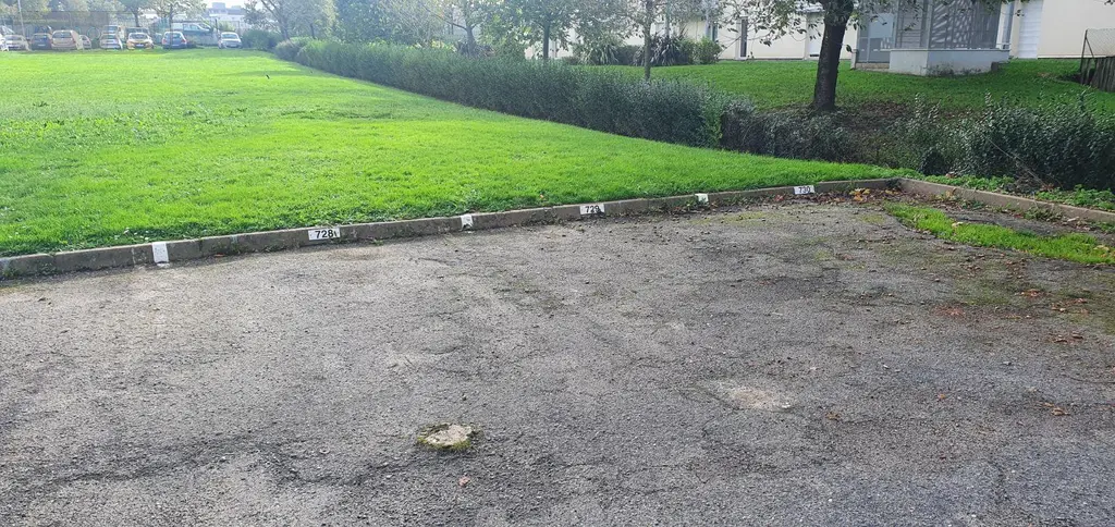 Garage et parking a vendre Rennes 35700 Ille-et-Vilaine 35 11 m2 1 pièce 5000 euros 2227 002